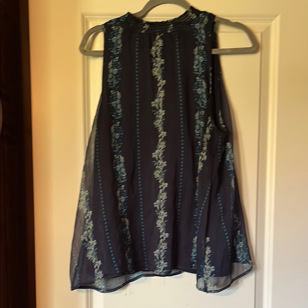 Elegant Blue Women's sleeveless Top